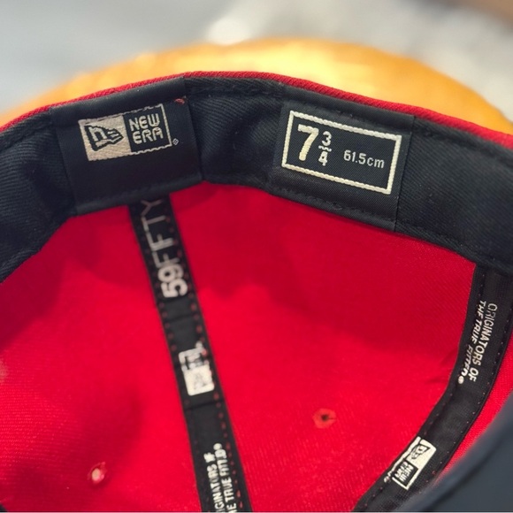 Kicks/Hi New Era Collaboration SnapBack Hat Red And Black Size 7 3/4 Hawaii - Picture 6 of 7